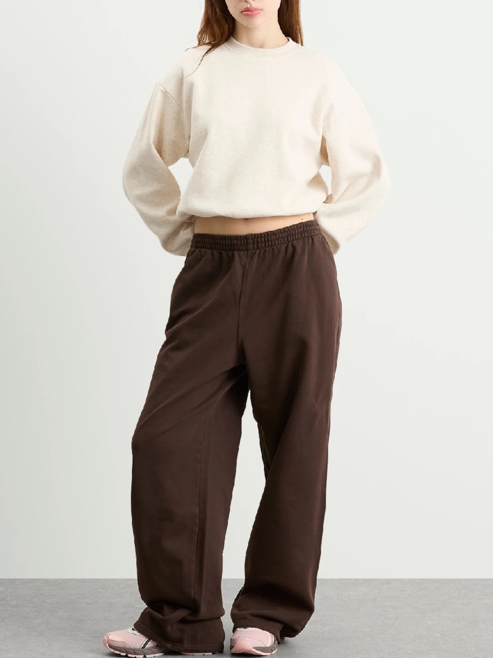 SKIMS Boyfriend Fleece Baggy Sweatpant size M in the color espresso NWT - Picture 3 of 8